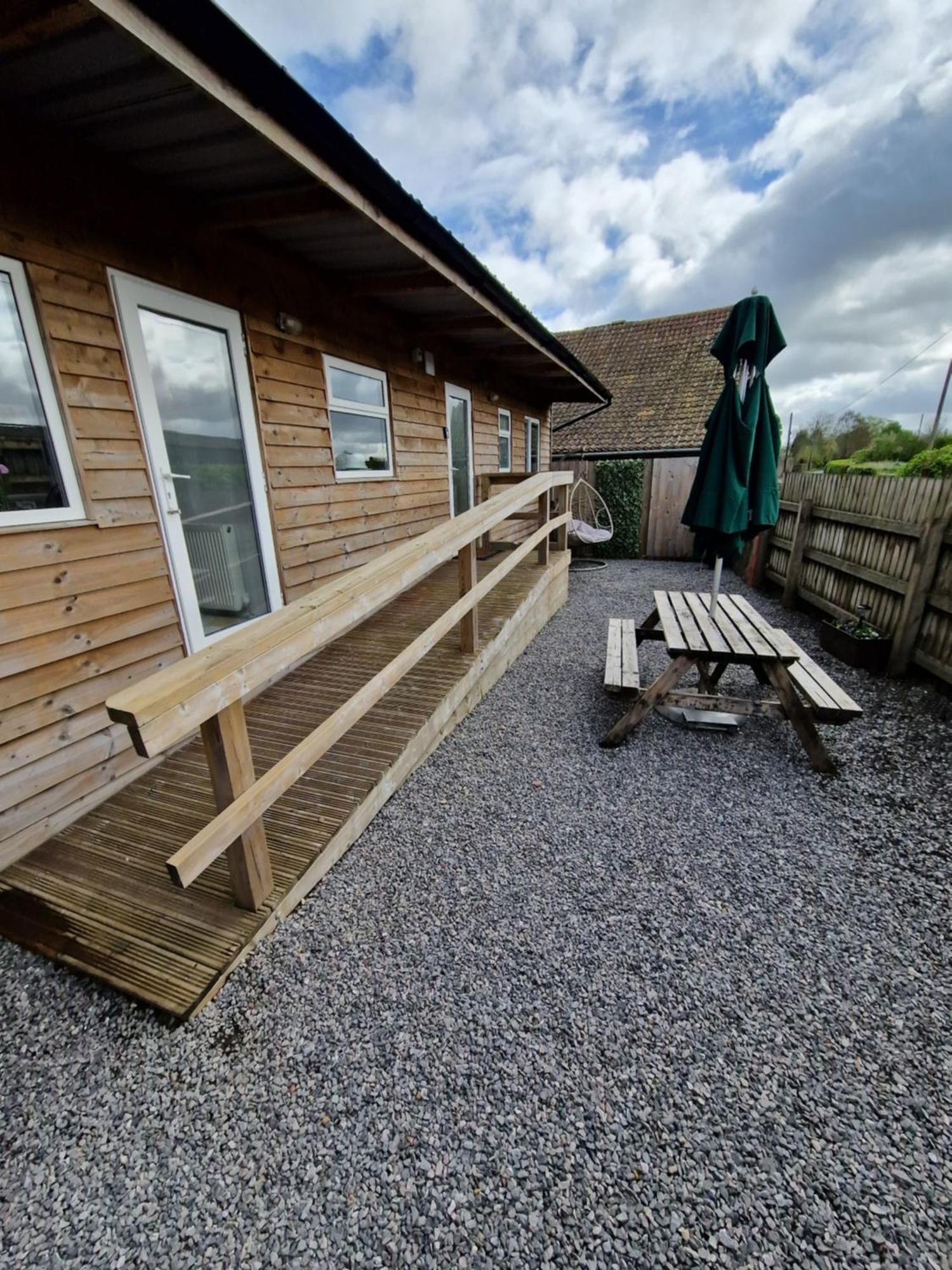 Featheredge Corner Lodge Wells Exteriér fotografie